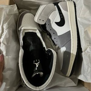 - Brand new air Jordan 1 mid SE craft